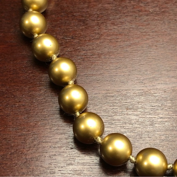 CAROLEE Gold Pearl Choker, bracelet and earrings Set - Picture 5 of 13